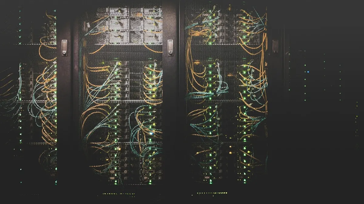 Infraestrutura de dados escalável para startups com servidores e arquitetura moderna